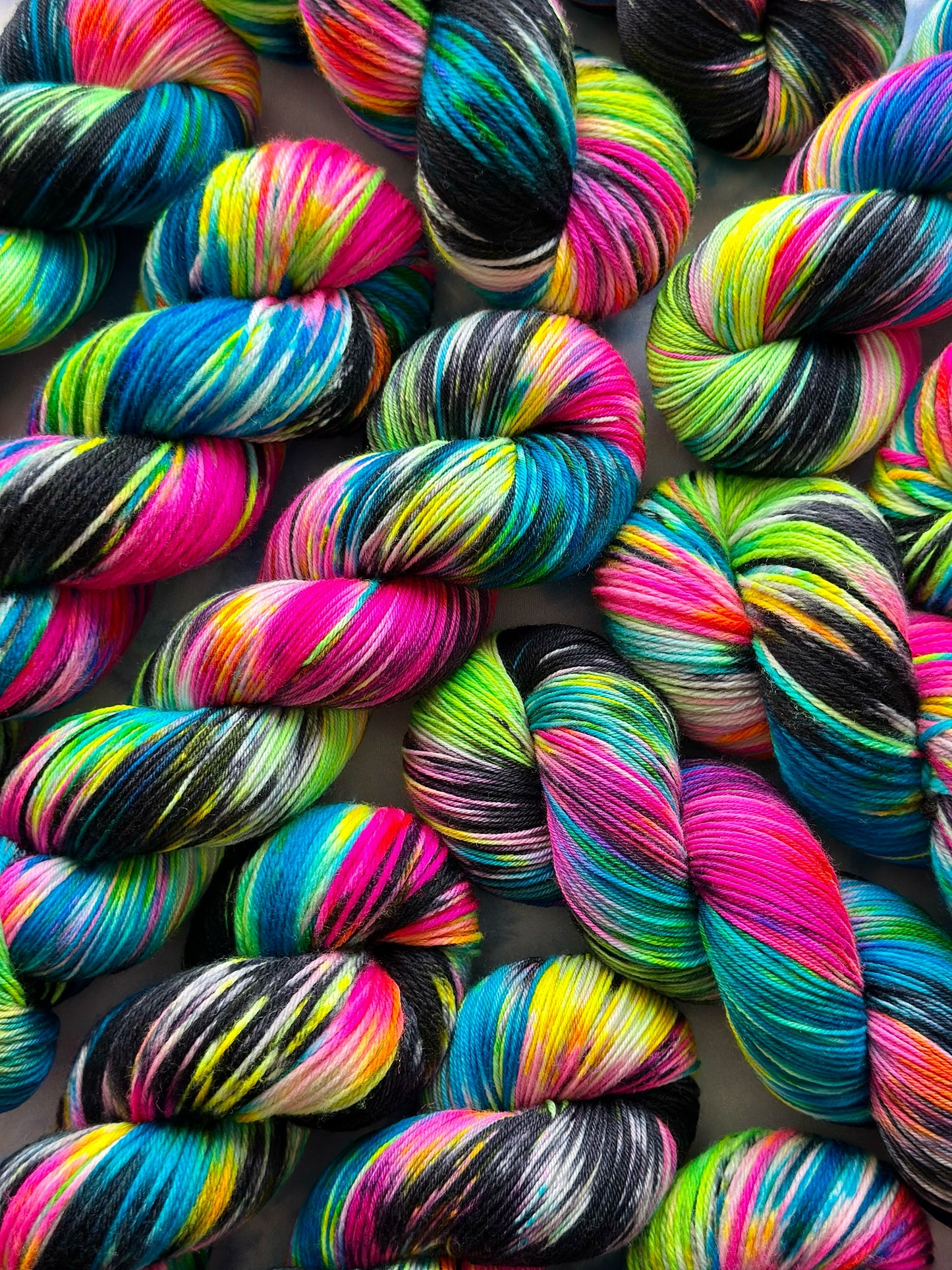 Stormy Rainbow - DK - PREORDER