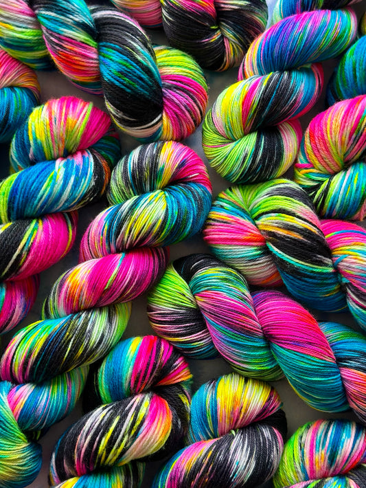Stormy Rainbow - DK - PREORDER