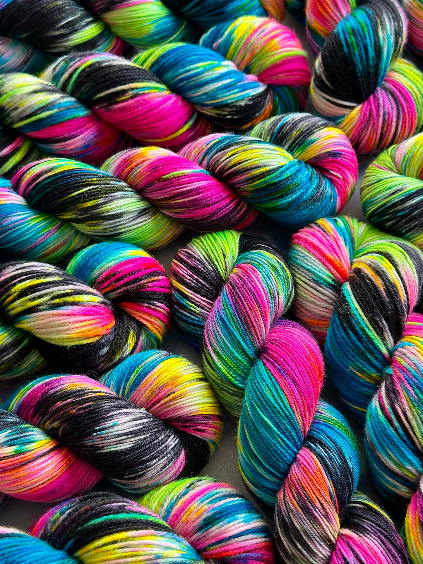 Stormy Rainbow - DK - PREORDER